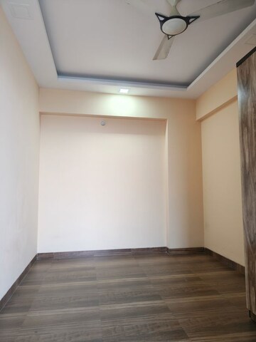 Room in 2 BHK Apartment at Juhi Lawns, Seawoods – for Rent