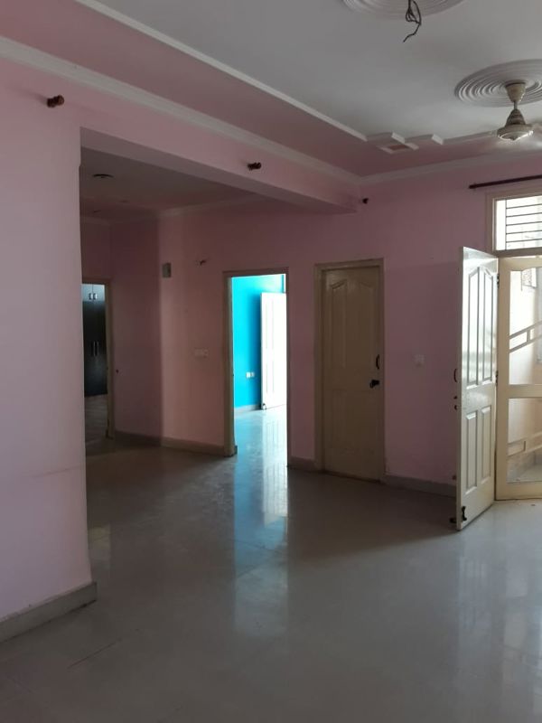 3.5 BHK + Pooja Room,Study Room Apartment For Rent in Gulmohur Tower