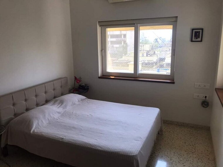 Bedroom, bandra west 2 Bedroom 700 Sq.Ft. Apartment In Bandra West Mumbai 10052327