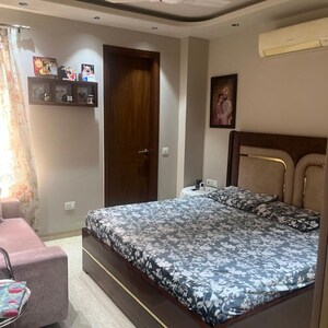Bedroom in 3 BHK Builder Floor at New Rajinder Nagar – for Sale
