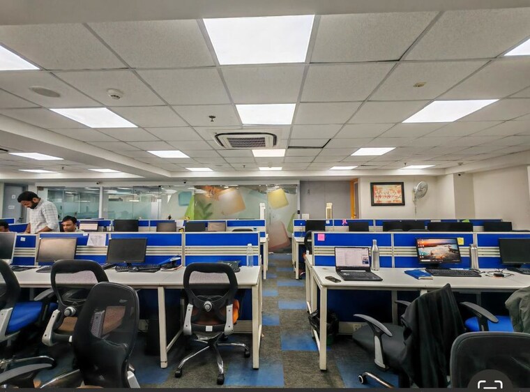 Team Area, sola Commercial Office Space 5800 Sq.Ft. In Sola Ahmedabad 10052483