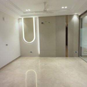 Room in 5 BHK Independent House at Sector 89 – for Sale