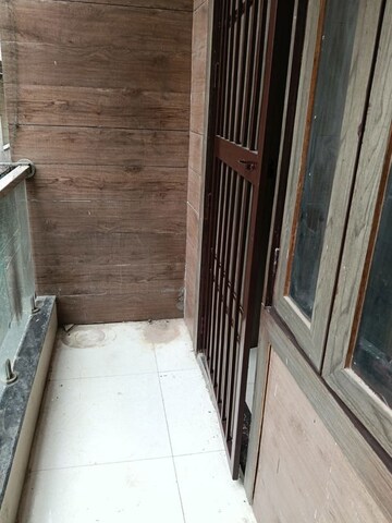 Balcony in 2 BHK Apartment at Uttam Nagar – for Rent