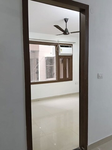 Room in 2 BHK Apartment at Uttam Nagar – for Rent