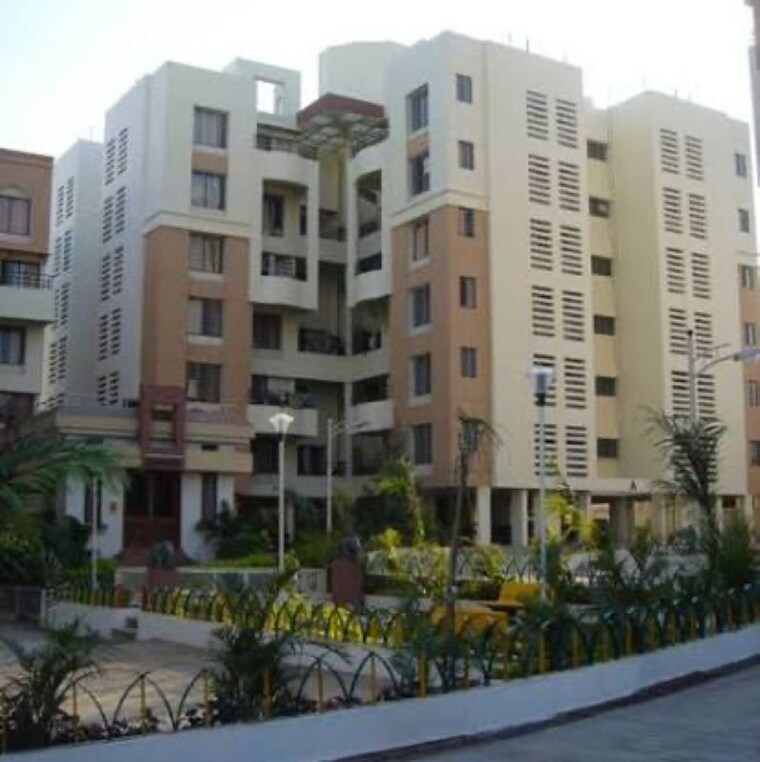 Exterior View, andheri west 3 Bedroom 950 Sq.Ft. Apartment In Andheri West Mumbai 10052623