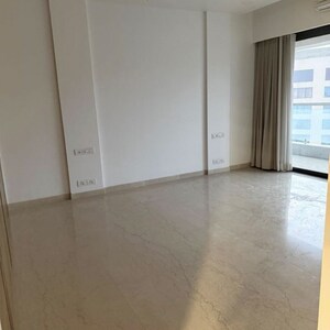 Room in 4 BHK Apartment at Sunteck Signia Pearl, G Block Bkc – for Rent