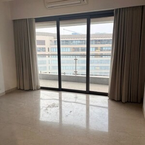 Room in 4 BHK Apartment at Sunteck Signia Pearl, G Block Bkc – for Rent
