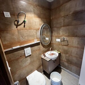 Bathroom in 4 BHK Apartment at M3M Latitude, Sector 65 – for Rent