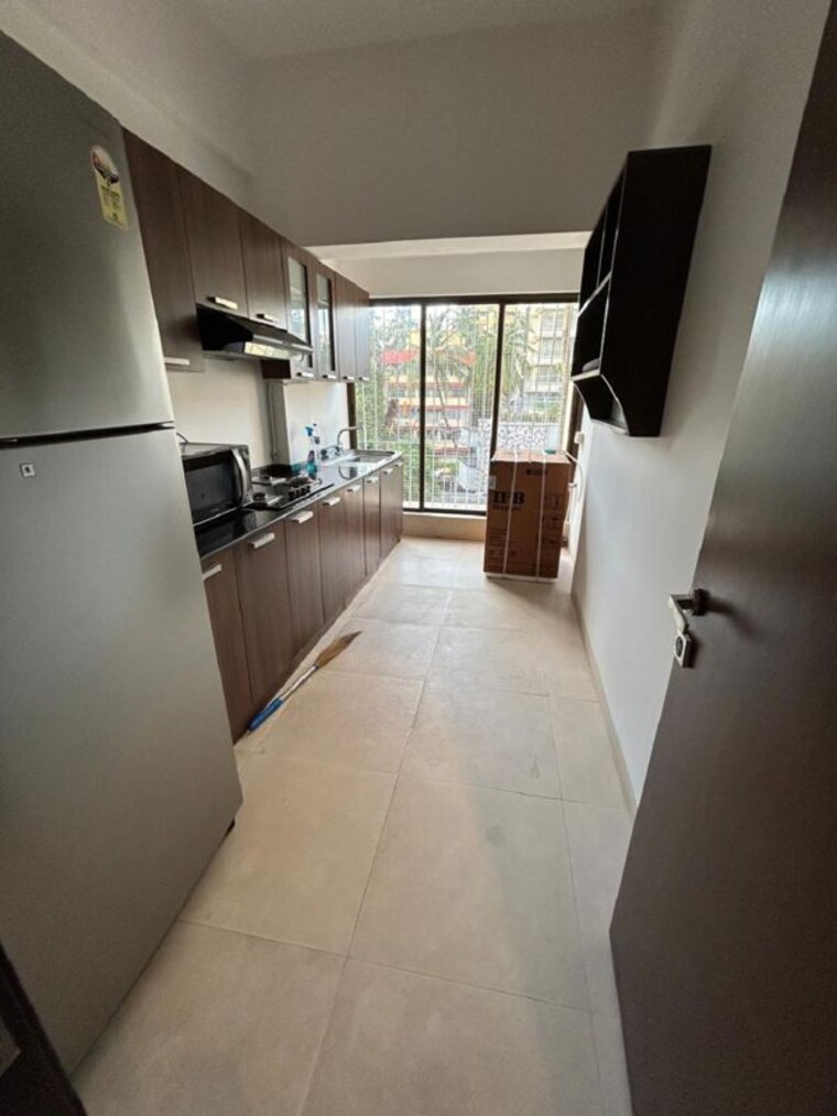 Kitchen, bandra west 2 Bedroom 700 Sq.Ft. Apartment In Bandra West Mumbai 10052592
