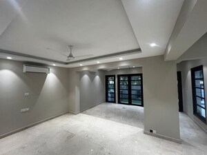 Living Room in 4 BHK Villa at Vipul Tatvam Villas, Sector 48 – for Rent