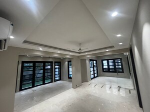 Living Room in 4 BHK Villa at Vipul Tatvam Villas, Sector 48 – for Rent