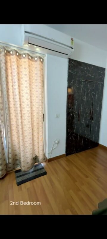 Bedroom in 2 BHK Apartment at Sector 84 – for Rent