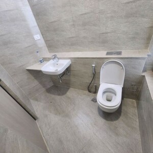 Bathroom in 4 BHK Apartment at Bandra Kurla Complex – for Rent