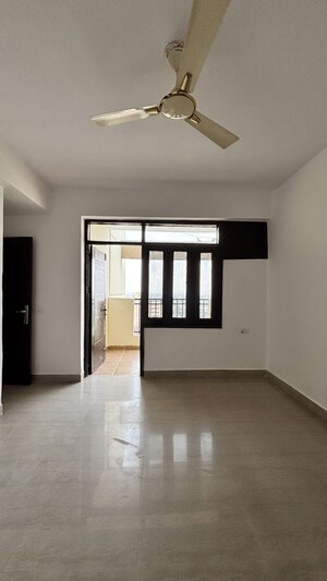 Room in 3 BHK Independent House at Katara Hills – for Rent