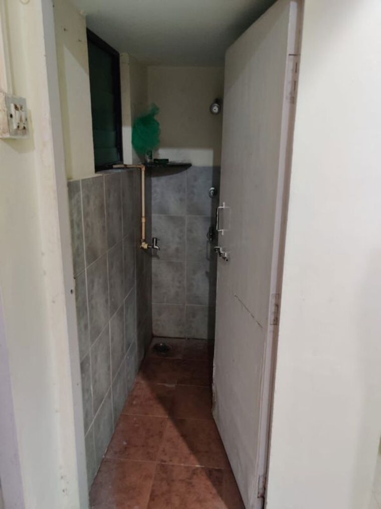 Bathroom, motiram-nagar-apartment 1 RK 345 Sq.Ft. Apartment In Warje Pune 10052839