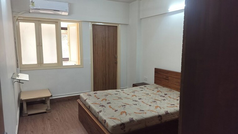 Bedroom, bandra west 3 Bedroom 1100 Sq.Ft. Apartment In Bandra West Mumbai 10052889