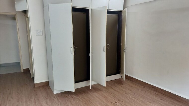 Other, bandra west 3 Bedroom 1100 Sq.Ft. Apartment In Bandra West Mumbai 10052889