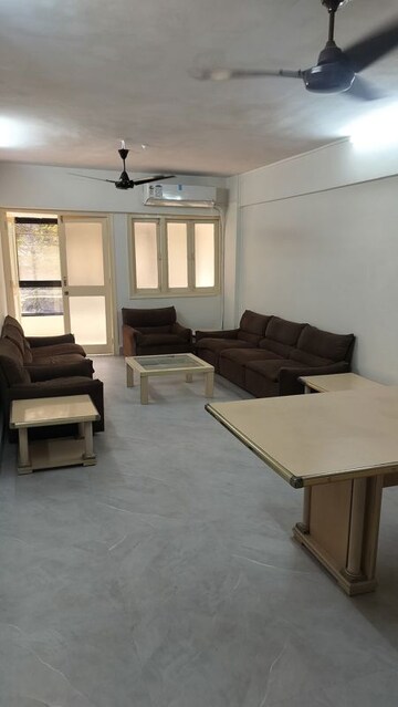 Living Room in 3 BHK Apartment at Bandra West – for Rent
