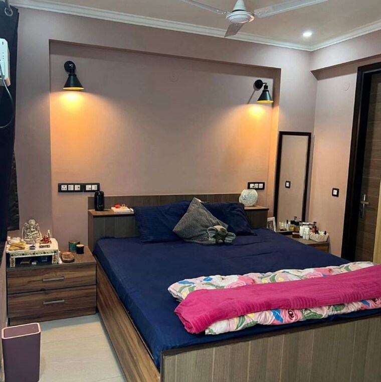 Bedroom, sector 14 5 Bedroom 250 Sq.Yd. Independent House In Sector 14 Gurgaon 10053001