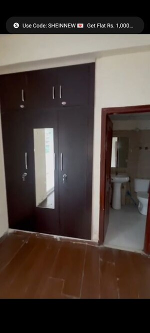 Building Lobby in 3 BHK Apartment at DLF The Ultima, Sector 81 – for Rent