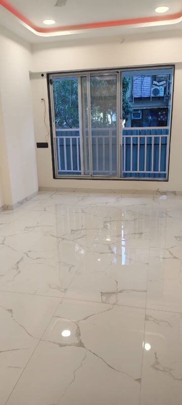 2 BHK Apartment For Sale in Hava Hira CHS, Malad West