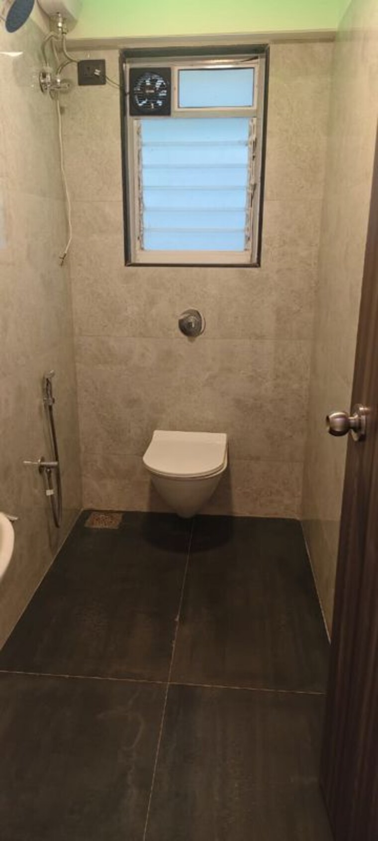 Bathroom, hava-hira-chs 1 Bedroom 384 Sq.Ft. Apartment In Malad West Mumbai 10053045
