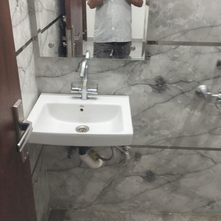Bathroom, palm-residency-chhatarpur 2 Bedroom 1000 Sq.Ft. Apartment In Rajpur Khurd Extension Delhi 10053123