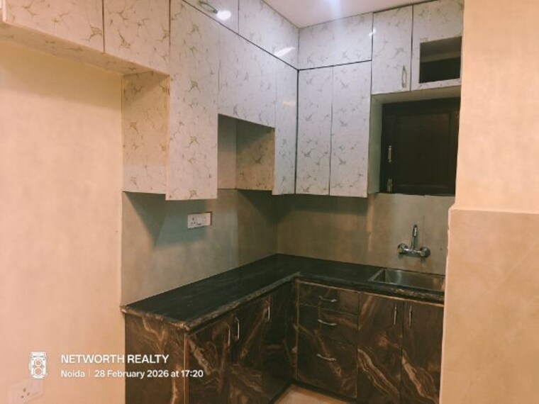 Kitchen, sector 73 2 Bedroom 950 Sq.Ft. Builder Floor In Sector 73 Noida 10053059