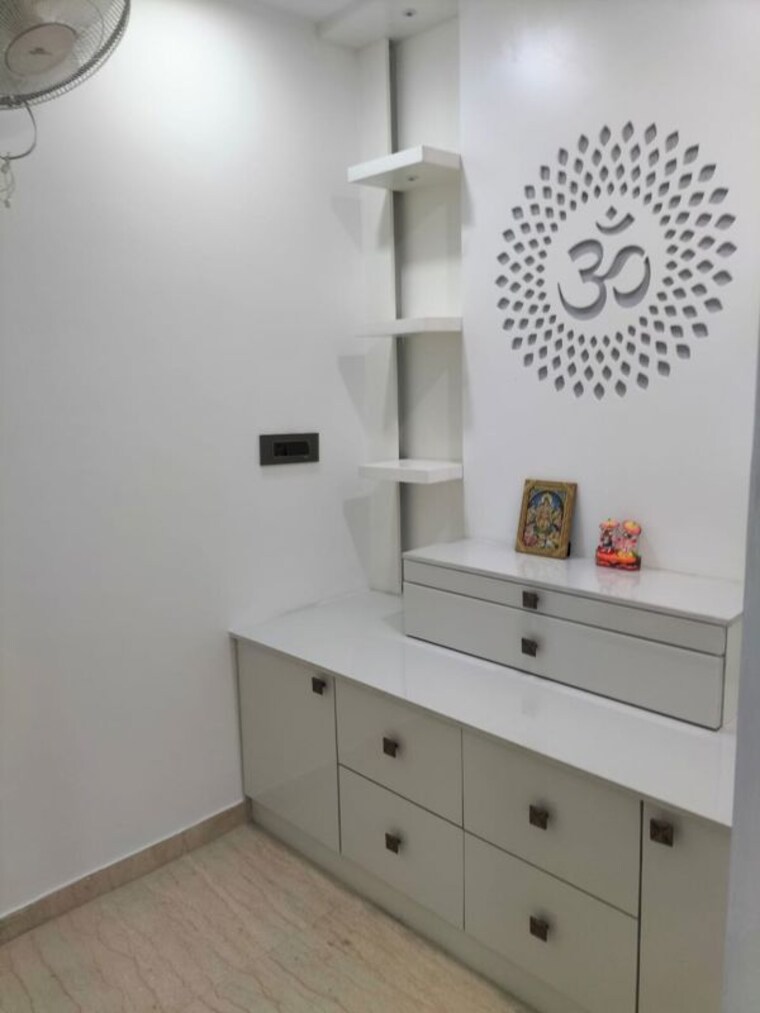 Bathroom, mahagun-mezzaria 3 Bedroom 3070 Sq.Ft. Apartment In Sector 78 Noida 10053211