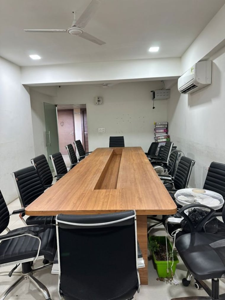 Team Area, sola Commercial Office Space 810 Sq.Ft. In Sola Ahmedabad 10053238