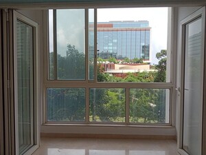Room in 2 BHK Apartment at Godrej The Trees, Vikhroli East – for Rent