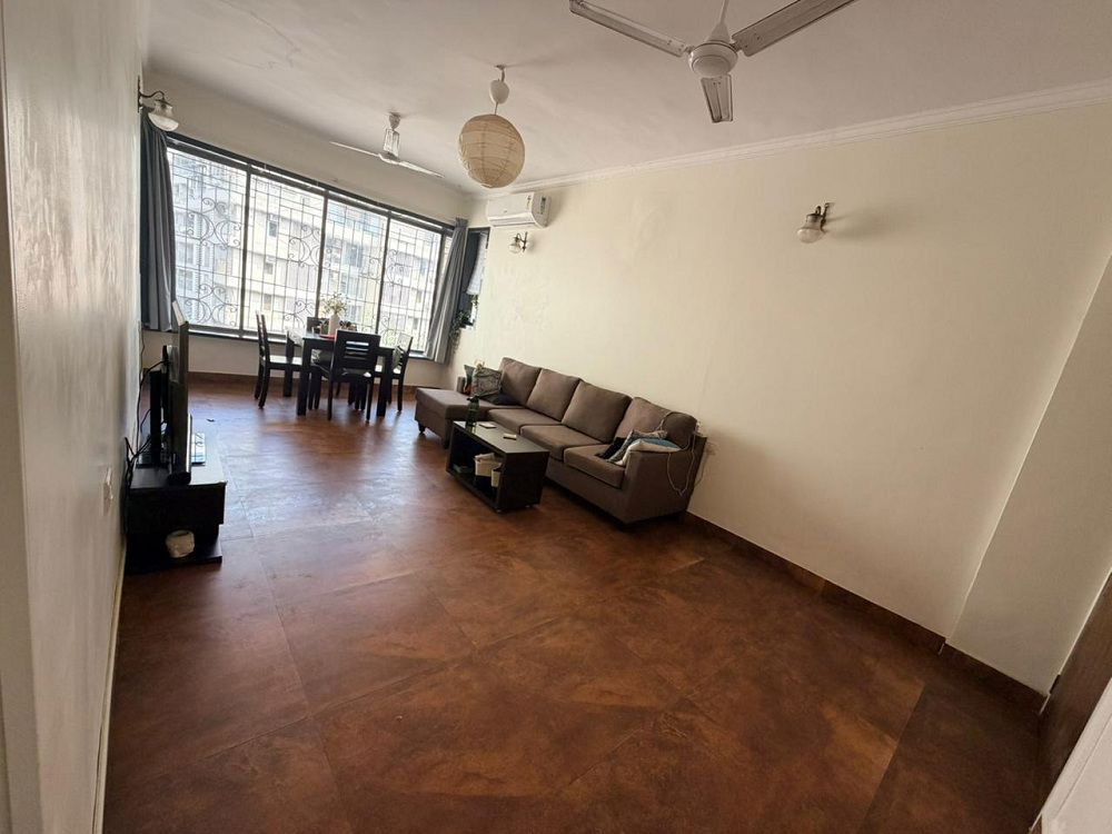 3 BHK + Pooja Room Apartment For Rent in Khar West