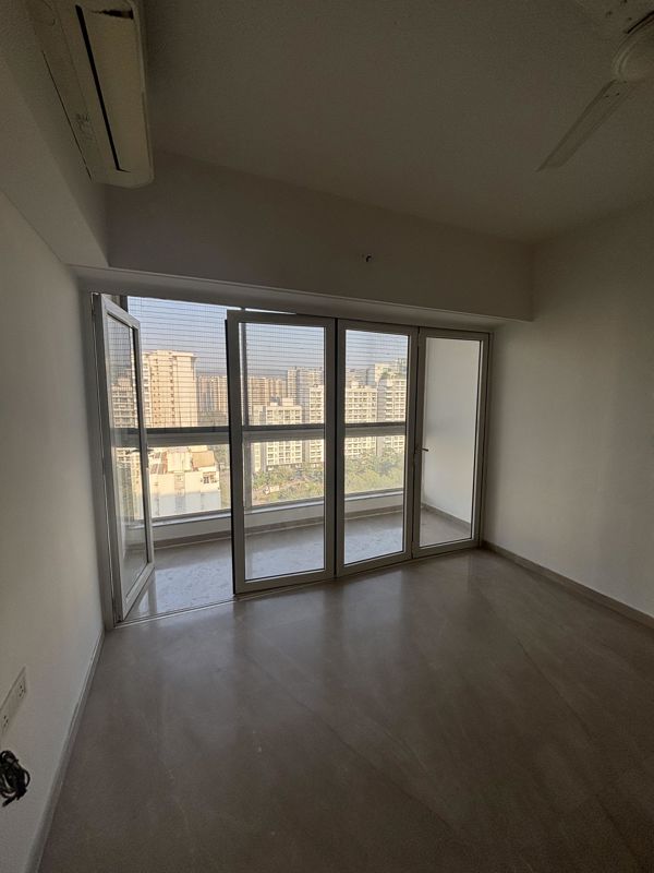 2 BHK Apartment For Rent in Godrej The Trees