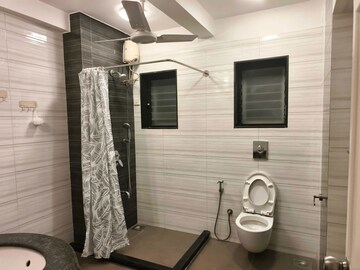 Bathroom in 3 BHK Apartment at Basant Apartment Cuffe Parade, Cuffe Parade – for Rent