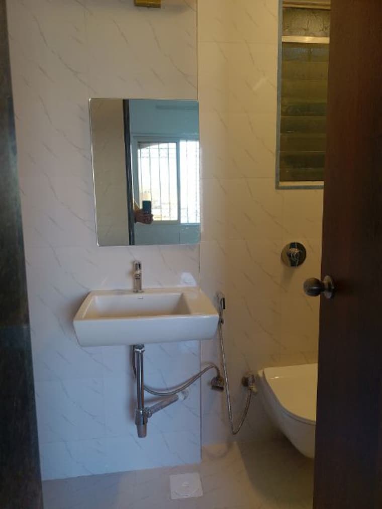 Bathroom, dosti-acres-aster 2 Bedroom 710 Sq.Ft. Apartment In Wadala East Mumbai 10053383