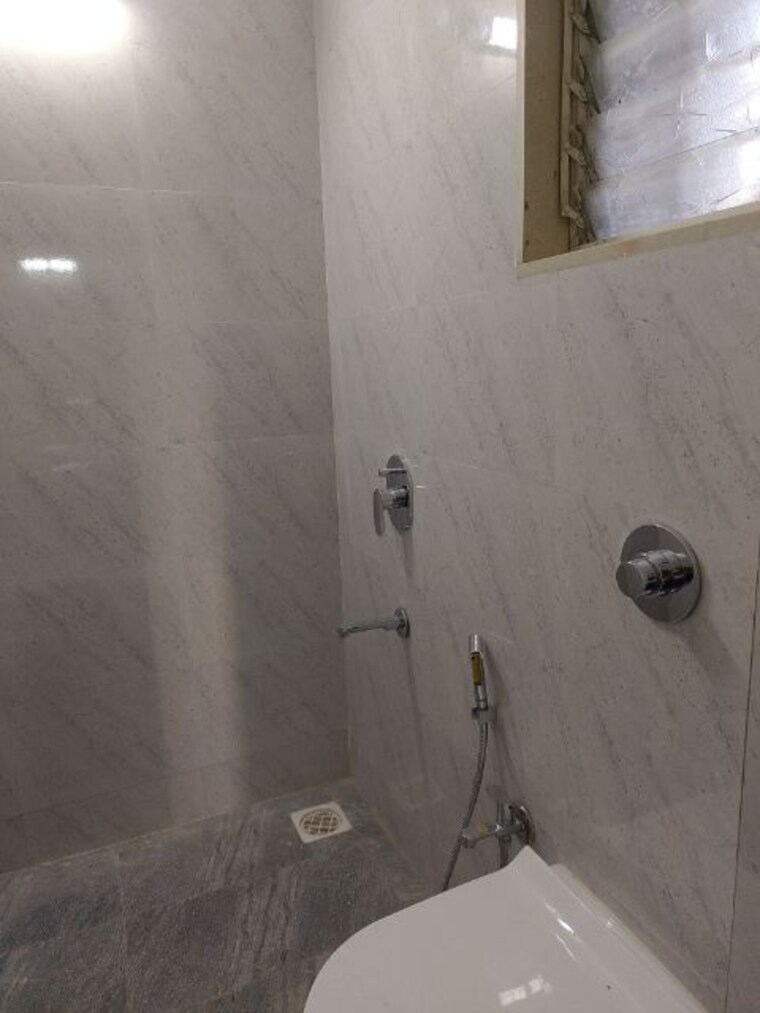 Bathroom, dosti-acres-aster 2 Bedroom 710 Sq.Ft. Apartment In Wadala East Mumbai 10053383