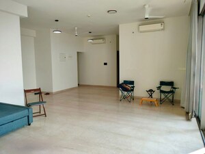 Team Area in 3 BHK Apartment at Piramal Mahalaxmi, Mahalaxmi – for Rent