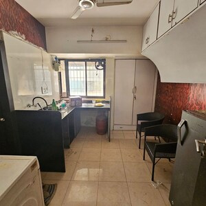 Team Area in 2 BHK Apartment at Andheri West – for Rent