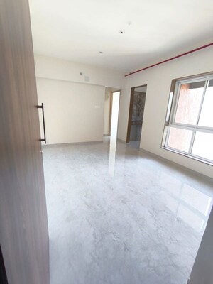 2 BHK Apartment For Rent in Green Meadows Bluilding 2 Chs Ltd, Kandivali East