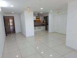 Room in 3 BHK Apartment at Kanchan Osian One and Only, Koregaon Park – for Rent