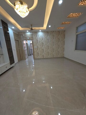 Room in 3 BHK Builder Floor at Vasundhara Sector 5 – for Sale