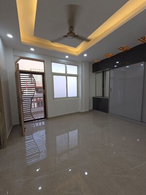 Room in 3 BHK Builder Floor at Vasundhara Sector 5 – for Sale