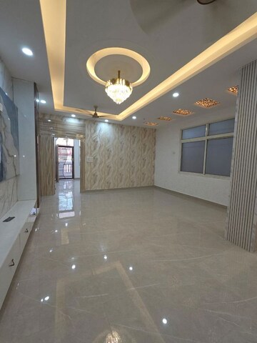 Building Lobby in 3 BHK Builder Floor at Vasundhara Sector 5 – for Sale