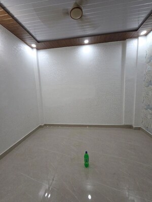 Room in 3 BHK Builder Floor at Vasundhara Sector 5 – for Sale