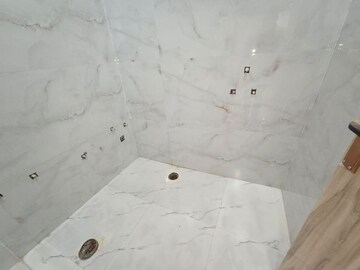 Bathroom in 3 BHK Builder Floor at Vasundhara Sector 5 – for Sale