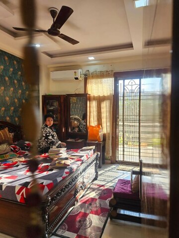 Bedroom in 3 BHK Builder Floor at Vasundhara Sector 3 – for Sale