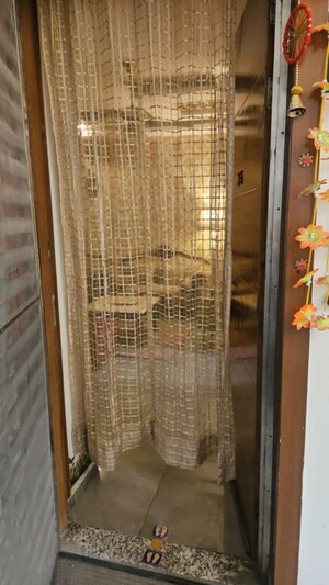 Bathroom in 3 BHK Builder Floor at Vasundhara Sector 3 – for Sale