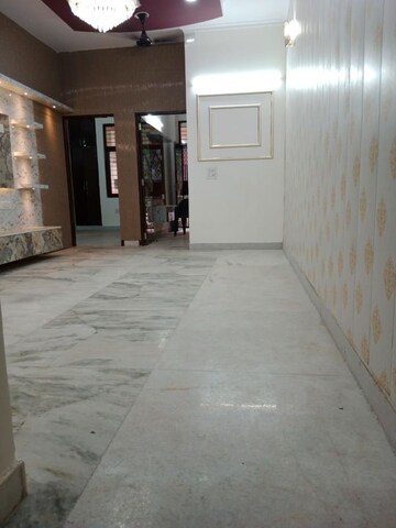 Room in 3 BHK Builder Floor at Vasundhara Sector 3 – for Sale
