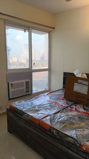 Bedroom in 2 BHK Apartment at Signature Global Prime, Sector 63a – for Rent