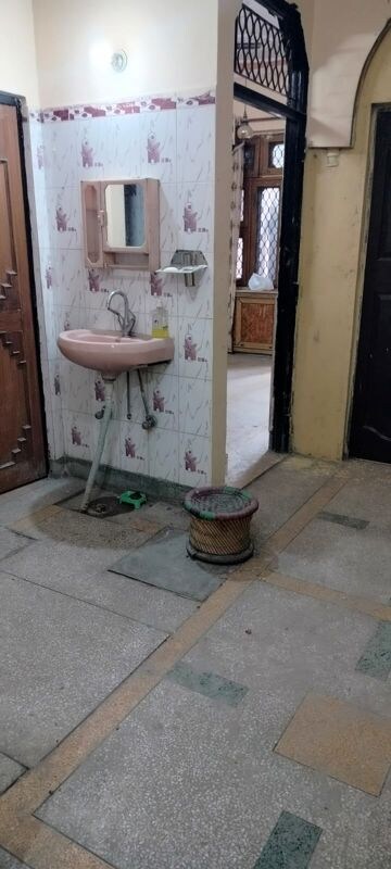 Living Room in 1 BHK Builder Floor at Vasundhara Sector 3 – for Sale